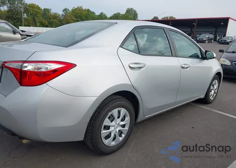 2015 Toyota Corolla L z USA, uszkodzony, nr VIN 2T1BURHE0FC445824